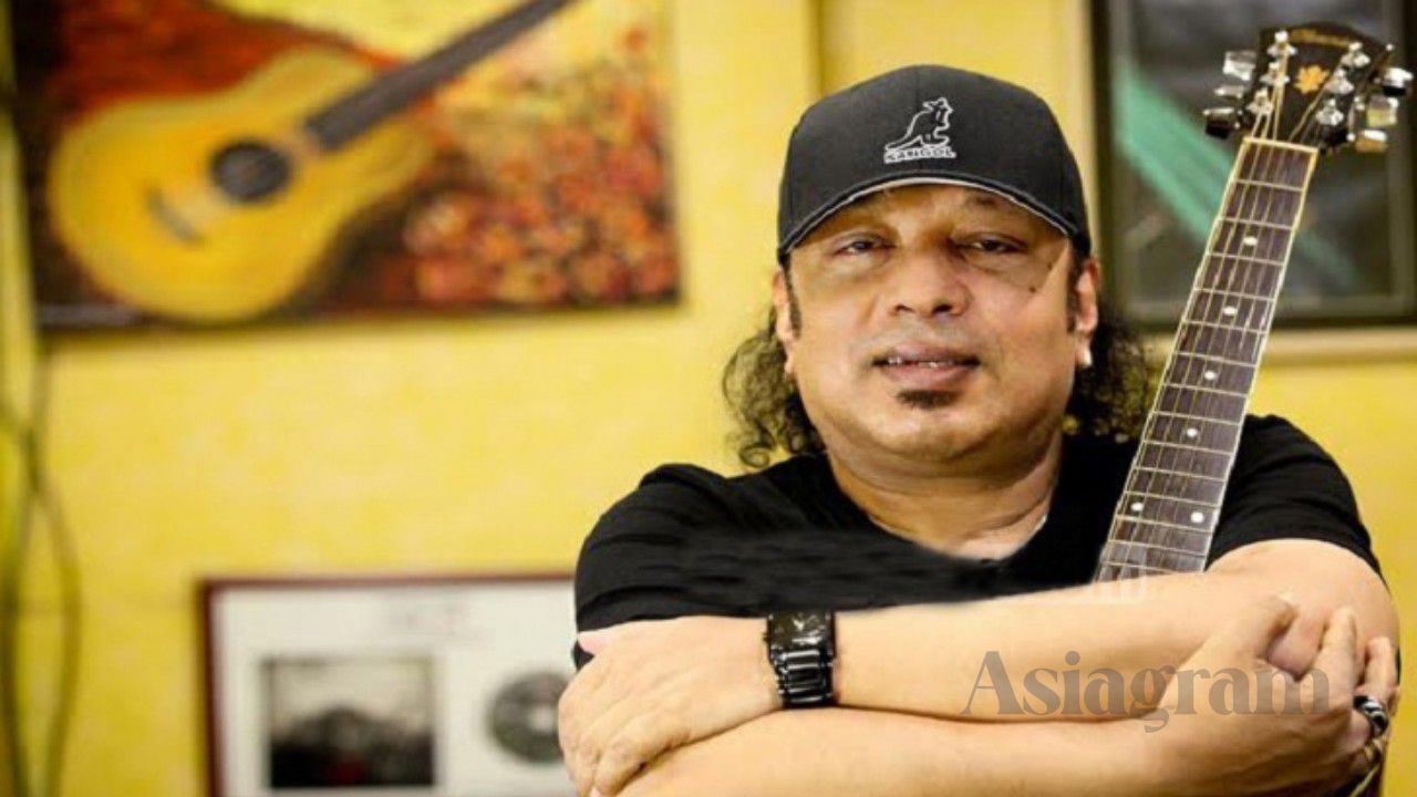 20 Ayub Bachchu Classics to Get New Arrangements in ‘Uttoradhikar’