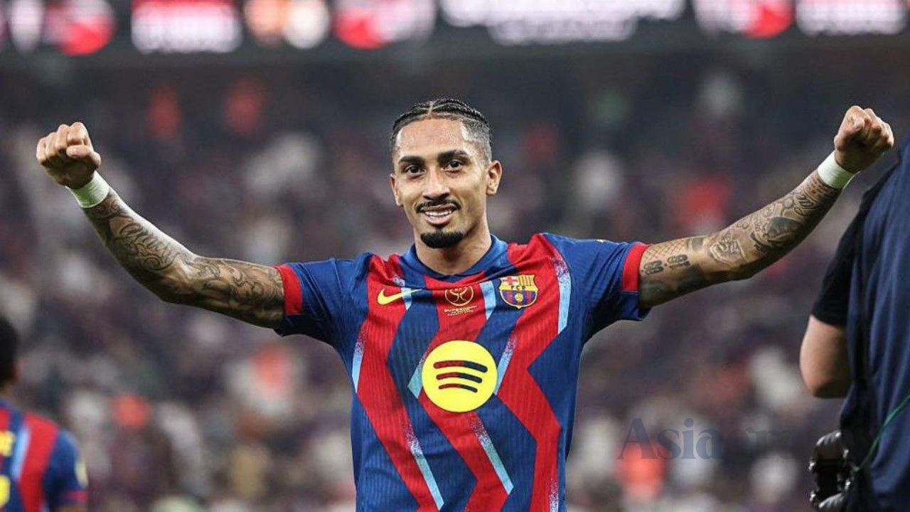 Raphinha Shines as Barcelona Thrash Elche 5-0 in La Liga Opener