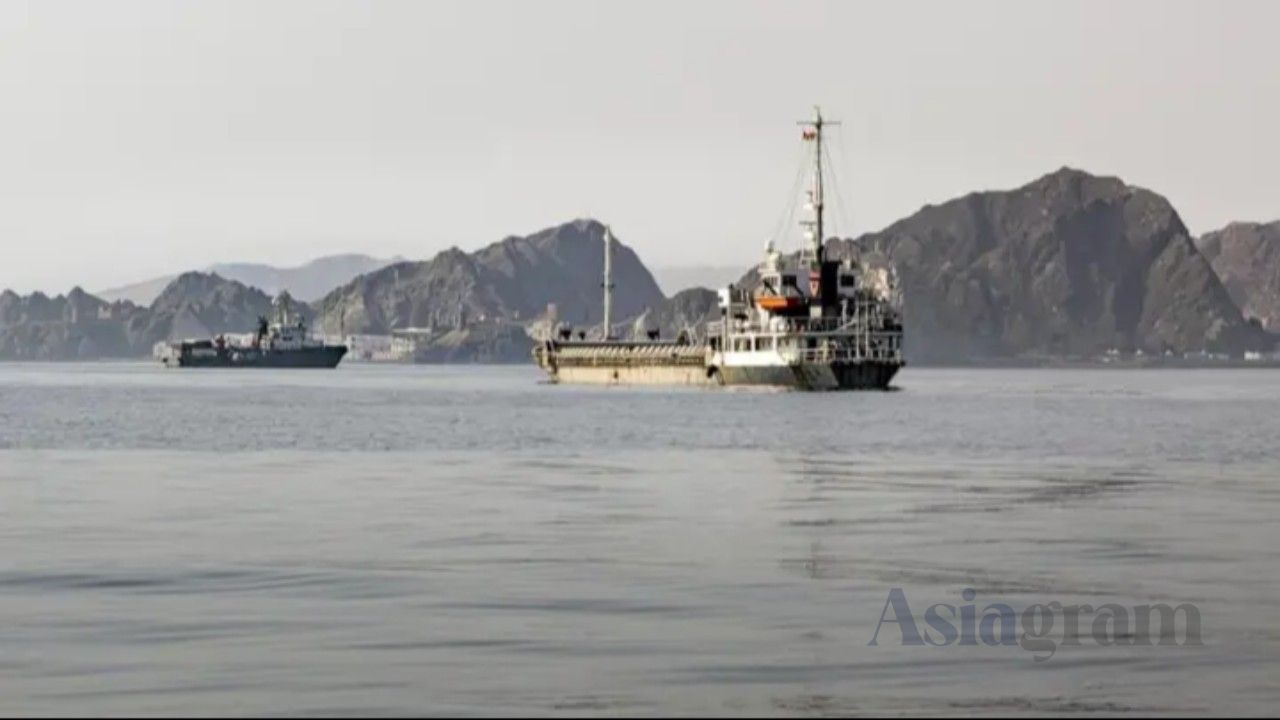 Iran Says Strait of Hormuz Remains Under Its Control, Warns US-Backed Ships